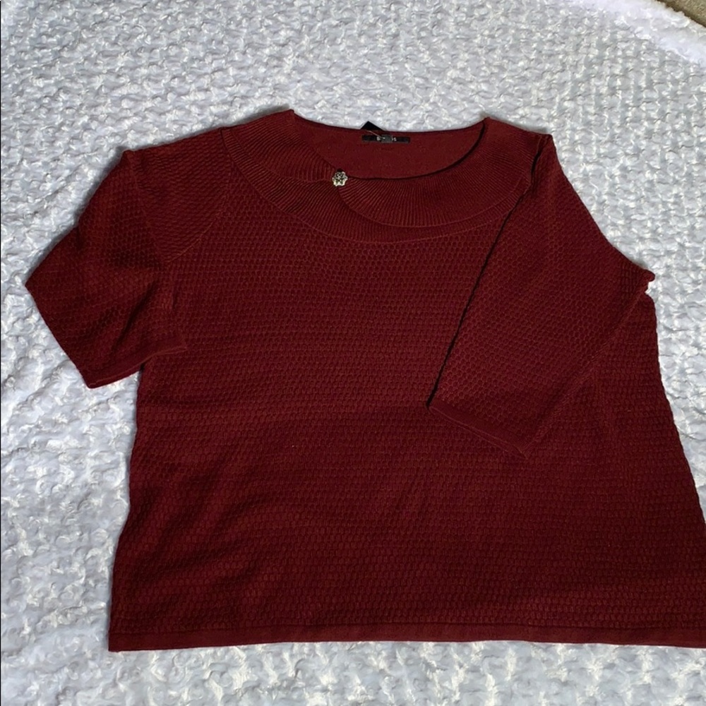 Burgundy knit med weight sweater